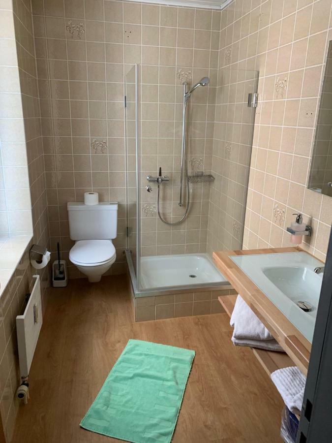 Studios With Kitchenette Birsfelden Екстер'єр фото